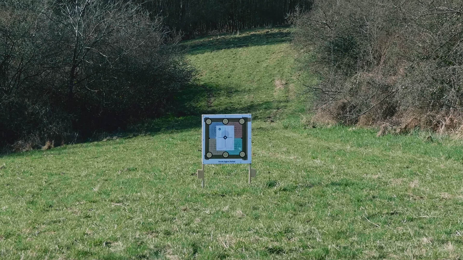 Waffe einschie&szlig;en